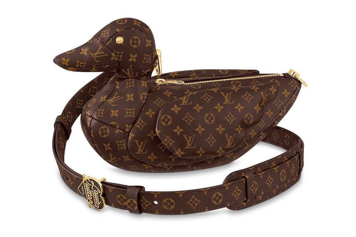 NIGO se une a Louis Vuitton e desenvolve bolsa em formato de pato